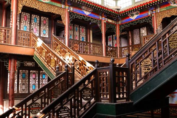 木質(zhì)陽臺欄桿