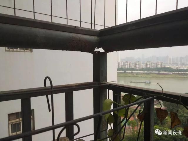 欄桿被腐蝕圖片