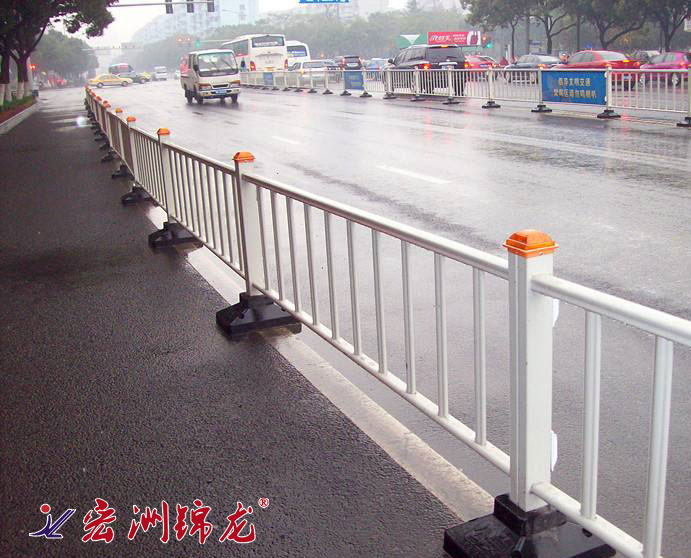鋅鋼道路護(hù)欄