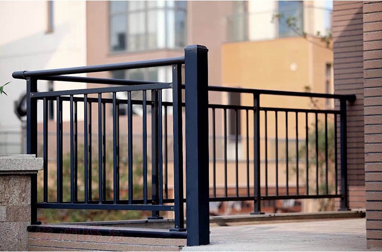 鋅鋼護(hù)欄現(xiàn)貨 鋅鋼護(hù)欄現(xiàn)貨