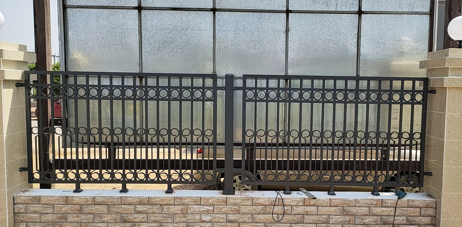 新型防護(hù)欄