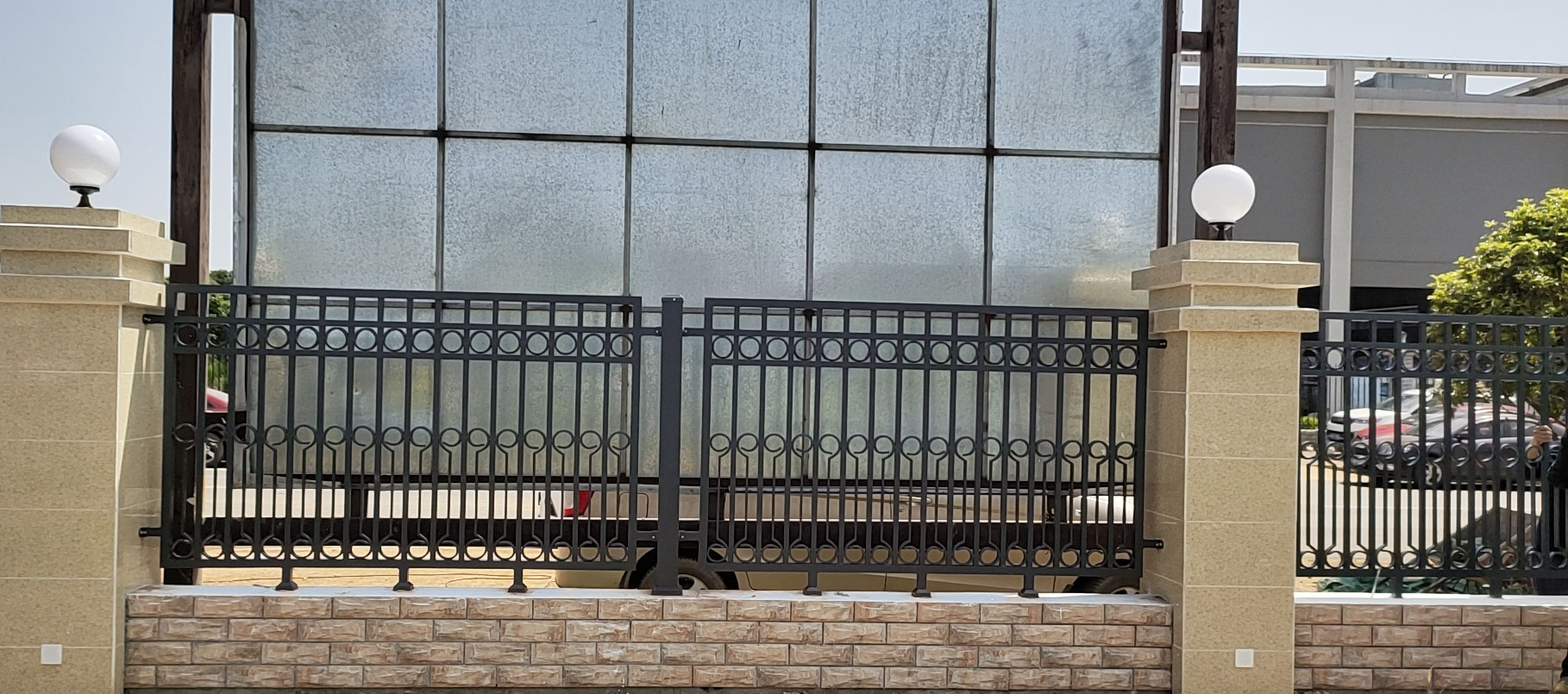 新型防護(hù)欄